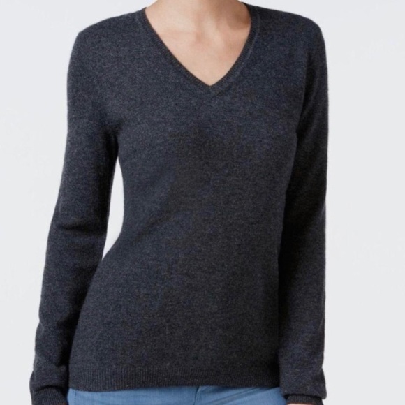 Cashmere Sweater - Picture 1 of 5